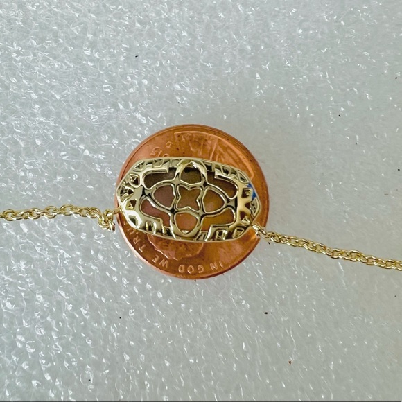 Kendra Scott Elisa Pink Watercolor Drusy pendant necklace in gold color - Picture 4 of 5